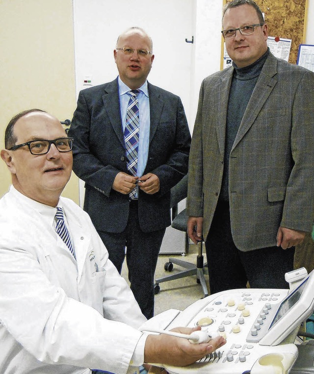Leiter der Onkologie am Spital Waldshu...ortleiter Peter Lepkojis (von links).   | Foto: gerard