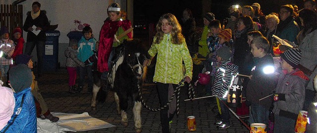 Liebevoll gestaltet wurde das Laternenfest in Wieslet.  | Foto: Helga Geiger