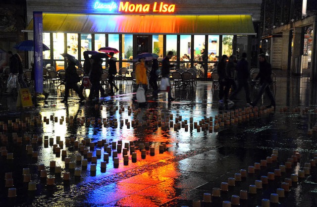 Wegen des Regens konnten die Kerzen f...ritas-Aktion nicht angezndet werden.   | Foto: Barbara Ruda