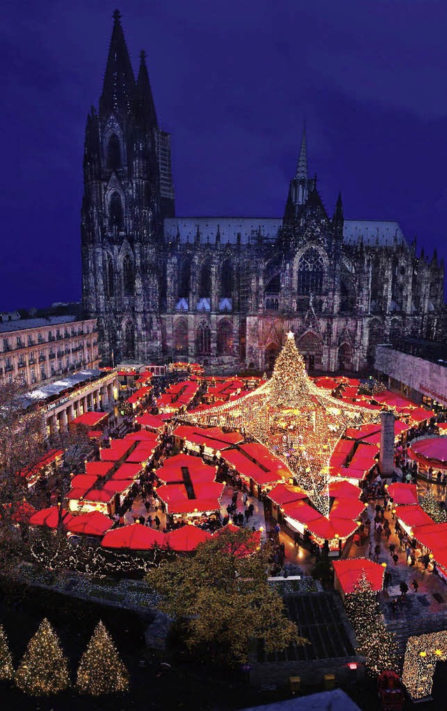 Nach Handwerksknsten unterteilt: der traditionelle Weihnachtsmarkt in Kln   | Foto: Jrgen Voss