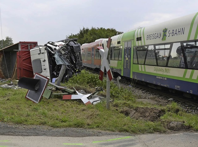 Am 22. September stie am  Bahnbergan.... Seither ist der bergang gesperrt.    | Foto: Archiv: Felix Held