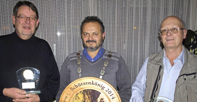 Neue  Regenten der  SG Brombach: (von ...knig), Hans-Peter Mller (1.Ritter).   | Foto: Schleer