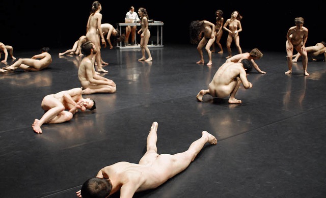 Befreiendes Gefhl: &#8222;More than n... eine Choreographie von Doris Uhlich    | Foto: festival/Ingo Pertramer