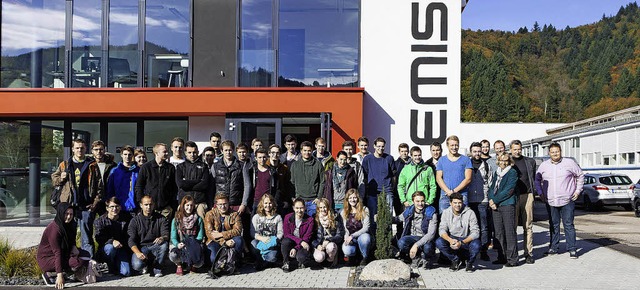 Mehr als 40 Studierende der Hochschule...22;Emis Electrics&#8220; in Waldkirch.  | Foto: Gabriele Zahn