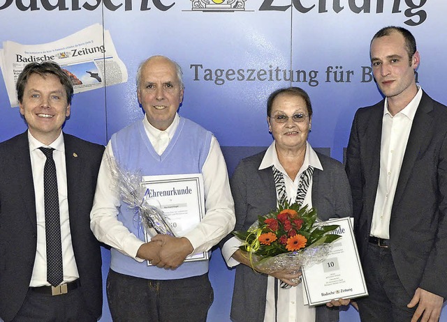 Von links: Vertriebsleiter Thomas Zehn...aule (Leiter Zustellagentur Breisgau).  | Foto: Knferl