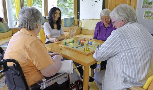 Alt und Jung: Zusammen macht das Spielen mehr Spa.   | Foto: ZVG