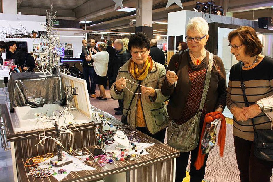 Ein breites Angebot erwartete die Besucher beim 17. Bahlinger Wintermarkt. (Foto: Christiane Franz) Ein breites Angebot erwartete die Besucher beim 17. Bahlinger Wintermarkt. (Foto: Christiane Franz)