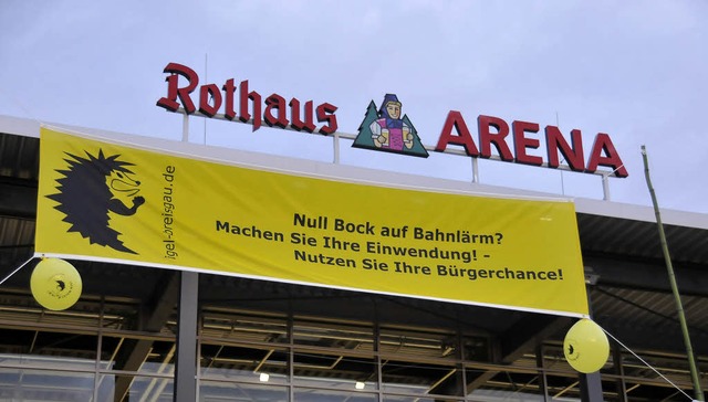 Auch eine Rothaus-Arena: In der Halle ...allerdings keine Fuballspiele statt.   | Foto: Ingo Schneider (archiv)
