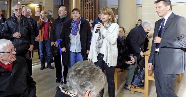 Die Gemeindeversammlung von St. Bonifa...r Becker (rechts) knftige Strukturen.  | Foto: Johanna Hgg