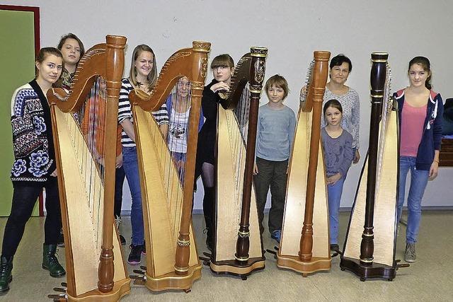 Harfenensemble der Musikschule Weil spielt in der evangelischen Kirche Brombach