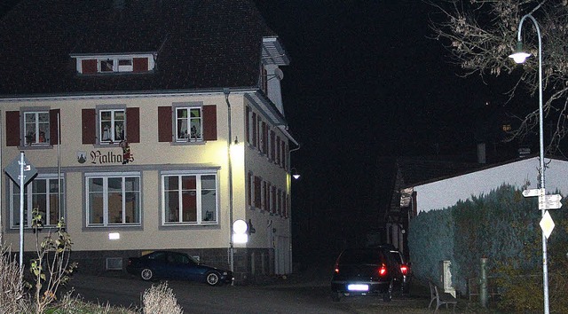 Einspareffekte erwaret die Gemeinde si...Modernisierung der Straenbeleuchtung.  | Foto: Rolf-Dieter Kanmacher