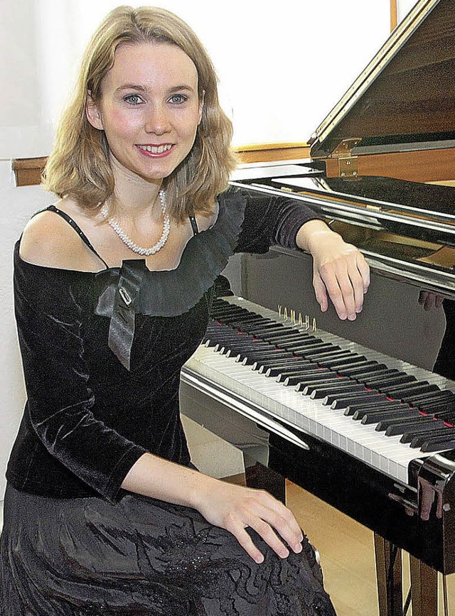 Die junge Pianistin Susanne Lang gasti...r fr ein Sonderkonzert im Brgersaal.  | Foto: Promo