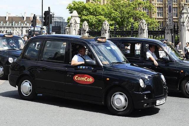 Britischer Tory-Politiker beleidigt Taxifahrer