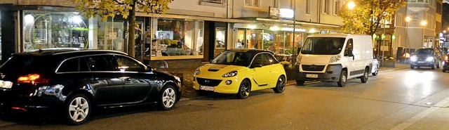 Parken, wo keine Parkpltze sind: Fant...ds auf der Hauptstrae zu beobachten.   | Foto: Hrvoje Miloslavic