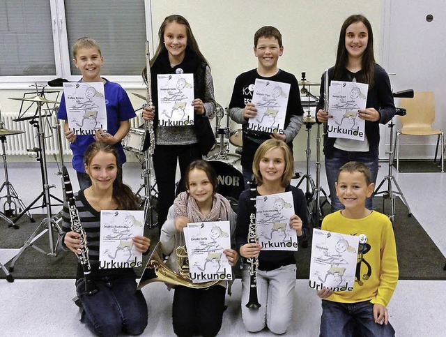 Acht Jungmusiker aus Wasenweiler haben...g fr das  Junior-Abzeichen bestanden.  | Foto: Privat