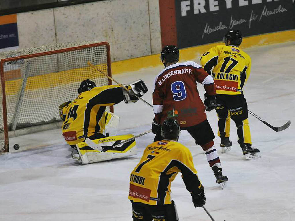 Der EHC Freiburg schlgt Tlzer Lwen mit 6:0