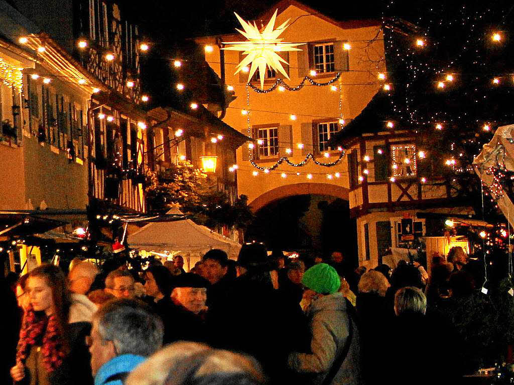 Impressionen vom 21. Vogtsburger Weihnachtsmarkt in Burkheim