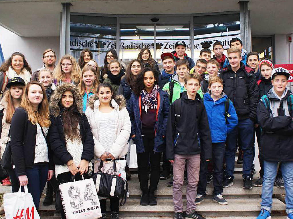 Die Klasse 8a der Werner-Kirchhofer-Realschule Bad Sckingen mit ihrer Lehrerin Frau Christina Steimle