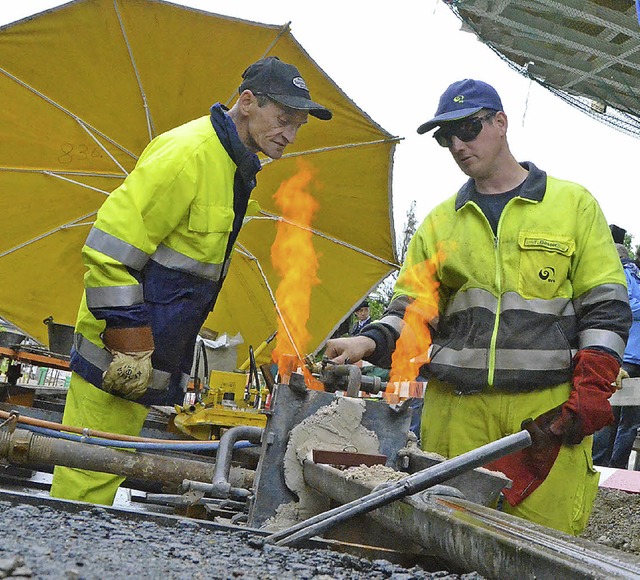 Historischer Akt: Bereits im Mai 2013 ...dlinger Zoll miteinander verschweit.   | Foto: Jochen Fillisch