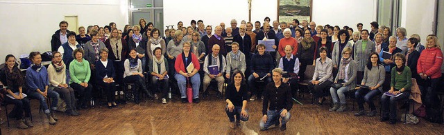 Rund 100 Chorsnger fanden zum Advents...sich zur gemeinsamen Probe in Riegel.   | Foto: Christiane Franz