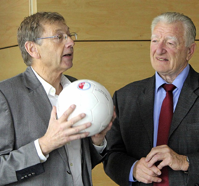 Sportsfreunde: Erny Jacky und TuS-Prsident Bruno Sahner.  | Foto: Anja Bertsch