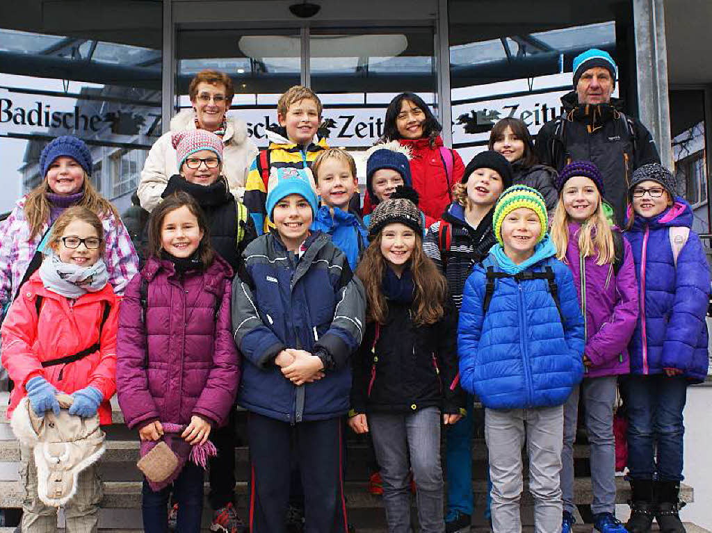 Die Klasse 4 der Grundschule Oberweier Friesenheim mit ihrer Lehrerin Frau Anneros Lauer