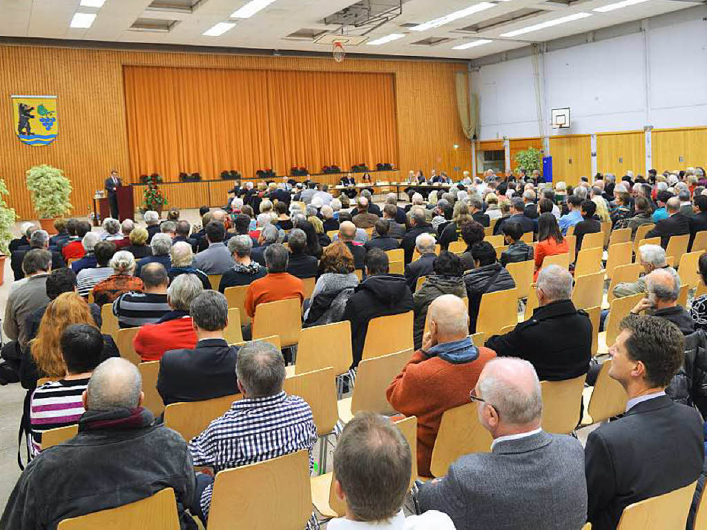 Impressionen zur Vereidigung von Brgermeister Tobias Benz in der Hochrheinhalle