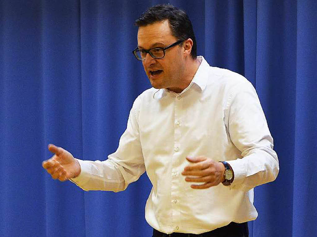 Holger Knöferl von der BZ-Chefredaktion bedankte sich für das Engagement der Klasse. Holger Knöferl von der BZ-Chefredaktion bedankte sich für das Engagement der Klasse.