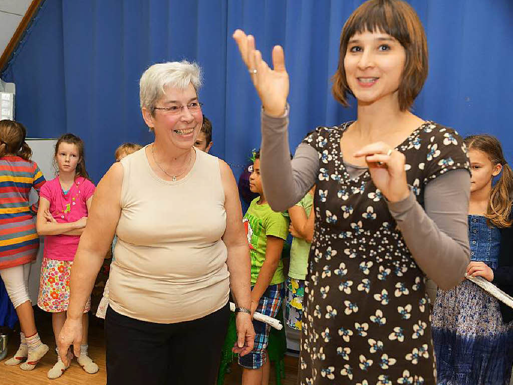 Zisch-Redakteurin Sonja Zellmann (rechts) bedankte sich für das tolle Programm. Zisch-Redakteurin Sonja Zellmann (rechts) bedankte sich für das tolle Programm.