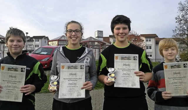 Sie schafften es aufs Siegertreppchen:...fer, Evelyn Berger und  Pascal Scheck   | Foto: zvg