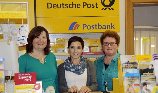 Die Drei von der Post (von links):  Be...h etwas mehr als eine Vollzeitstelle.   | Foto: gemeinde