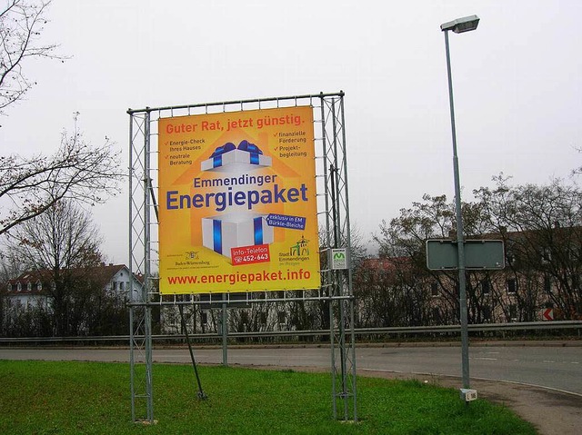 Unbersehbar: Die Werbung fr die Energiekampagne im Brkle/Bleiche  | Foto: Sylvia-Karina  Jahn