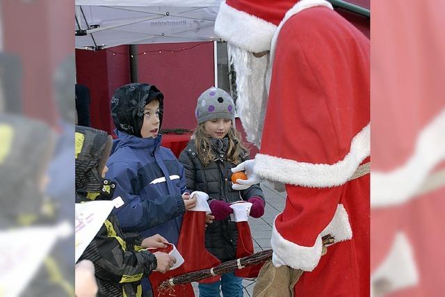 Der Nikolaus fllt die Stiefel