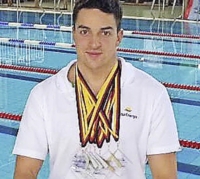 Bunt dekoriert: Schwimmer Jan Draeger   | Foto: ZVG