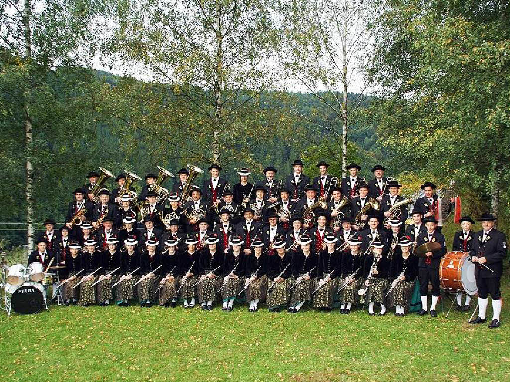 Die Elztler Tracht prsentierten  die Trachtenkapellen Biederbach (Bild), Siegelau und Yach beim groen Festumzug zum Cannstatter Wasen in der Landeshauptstadt Stuttgart.