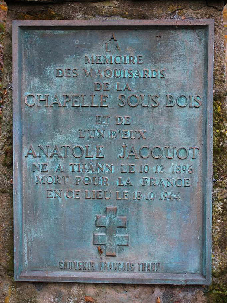 Im Wald von Vieux-Thann wird an Anatole Jacquot erinnert, der beim Schusswechsel whrend der Festnahme der Widerstandkmpfer erschossen wurde.