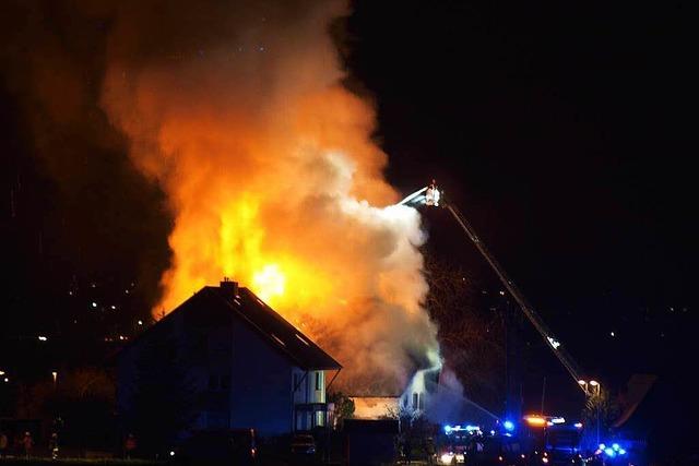 Fotos: Bauernhof in Waldkirch-Buchholz komplett ausgebrannt