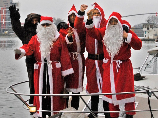 Mit &#8222;Ho,Ho,Ho&#8220;-Rufen und  ...-Yacht beim Schiffsverkehr bemerkbar.   | Foto: SEDLAK