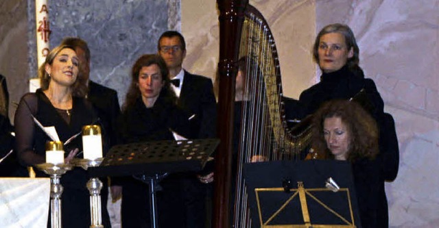 Winfried Troll leitete die Camerata Vo...sterte mehrere Hundert Zuhrer im Dom.  | Foto: Margrit Matyscak