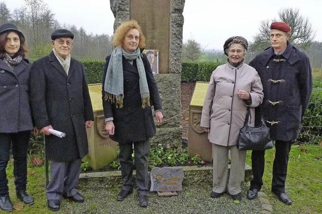 Wrdige Feier am Denkmal