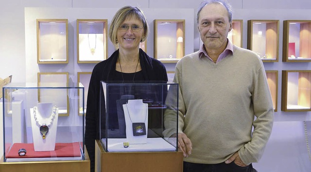 Monika und ihr Bruder Hermann Graseck:... ihren Schmuckladen an der Mnzgasse.   | Foto: Ingo Schneider