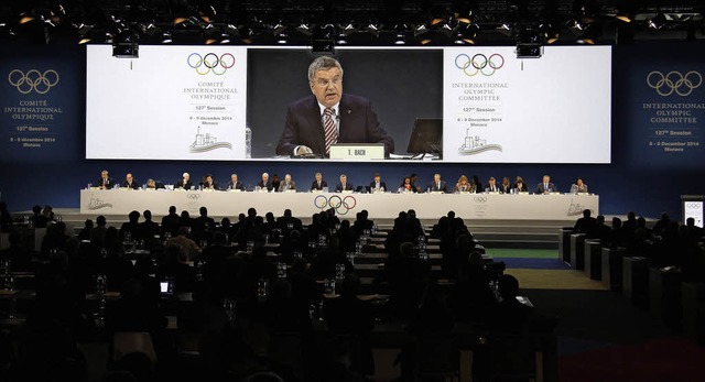 Der Chef gibt die Richtung vor: IOC-Pr...bei der Vollversammlung in Monte Carlo  | Foto: dpa