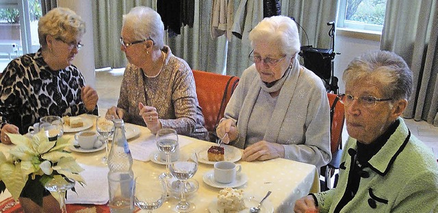 Dieses Damenquartett kam gerne zur Adventsfeier des Wallbacher Seniorenkreises.   | Foto: Hansjrg Bader