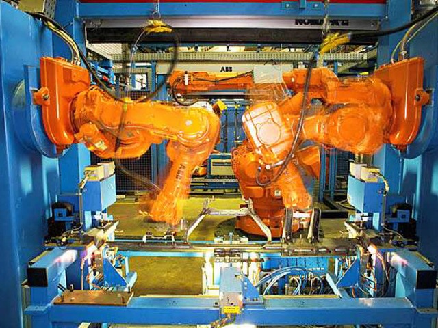 In der PWO-Produktion werkeln Roboter.  | Foto: privat