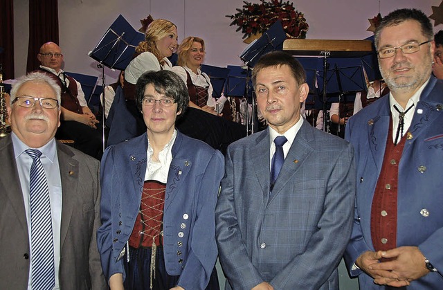 Rudolf Kromer, stellvertretender Verba... Wolfgang Lhle (rechts) fr 40 Jahre.  | Foto: Jutta Binner-Schwarz
