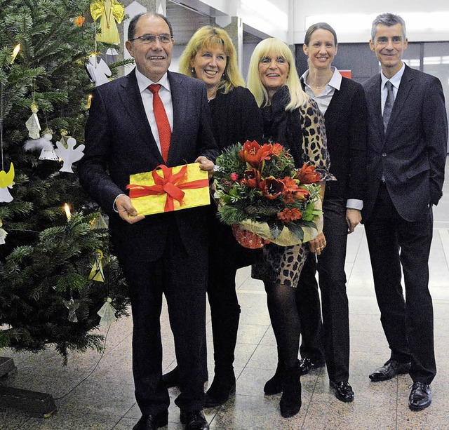 Bescherung vorm von Schlern der Tlli...nther und Thomas Nostadt (von links)   | Foto: Barbara Ruda