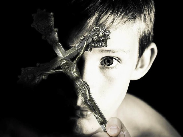 Die Kindheit im katholischen Heim besc...nz (nicht im Foto zu sehen) als Hlle.  | Foto: Jan H. Andersen/fotolia.com