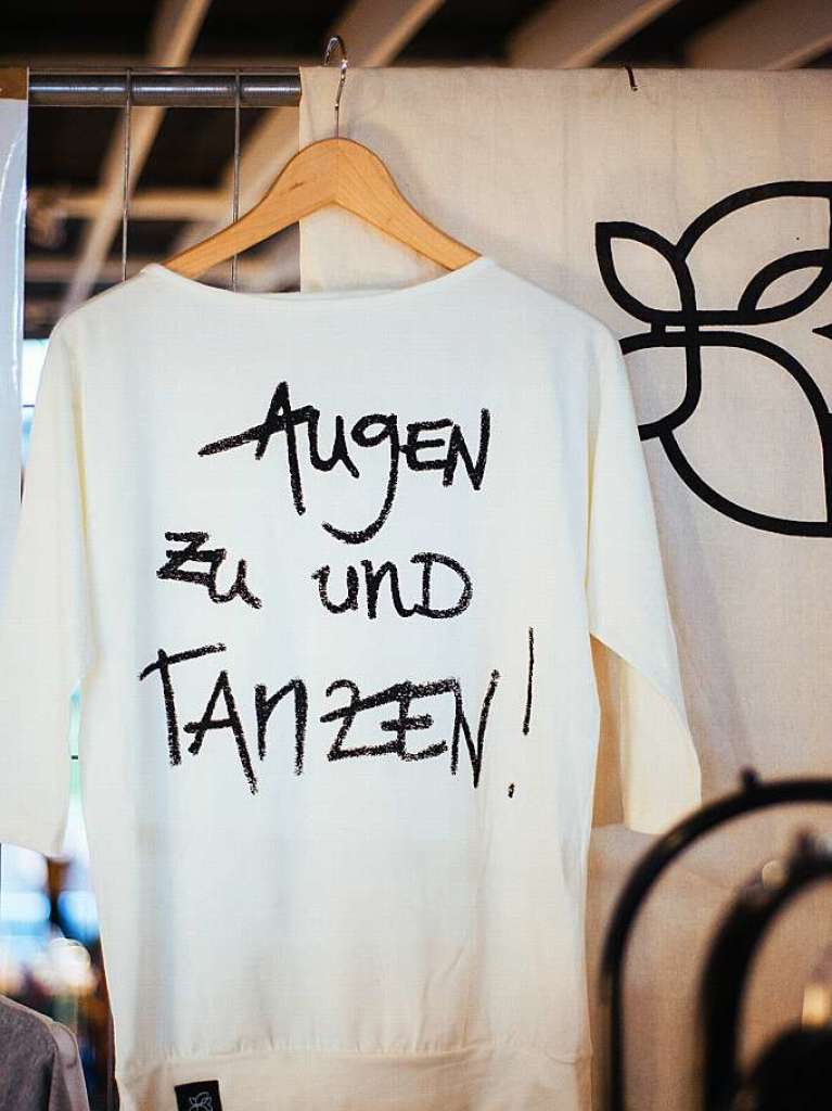 T-Shirts, Taschen und Dekogegenstnde fr modebewusste Freiburger konnten beim 