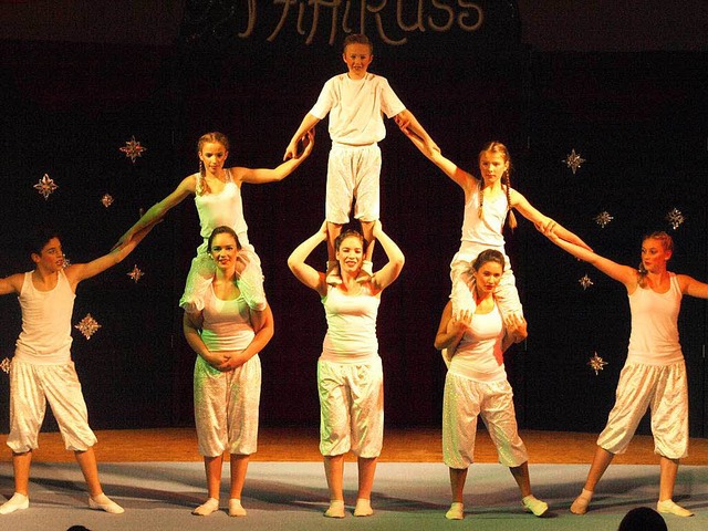 Ein ausgedehntes Programm mit weihnach...kustruppe der Waldorfschule Dachsberg.  | Foto: Karin Stckl-Steinebrunner