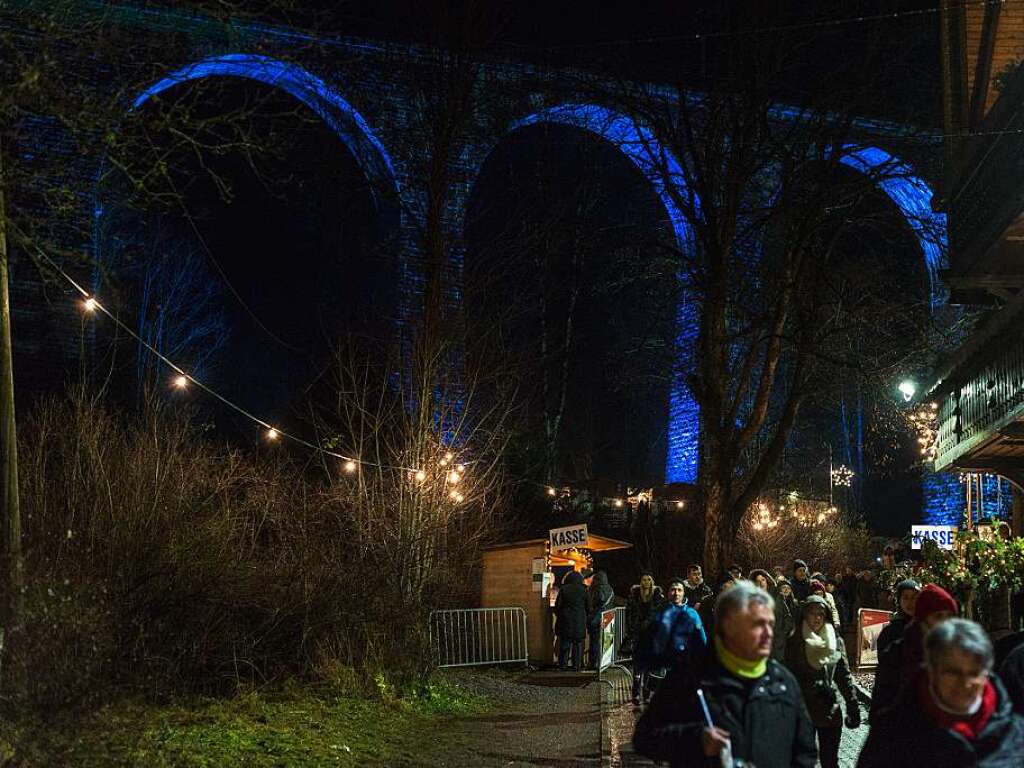 Phillipp Geists Lichterbilder auf Pfeilern und Bgen des Ravenna-Viadukts boten Besuchern ein spektakulres Erlebnis.